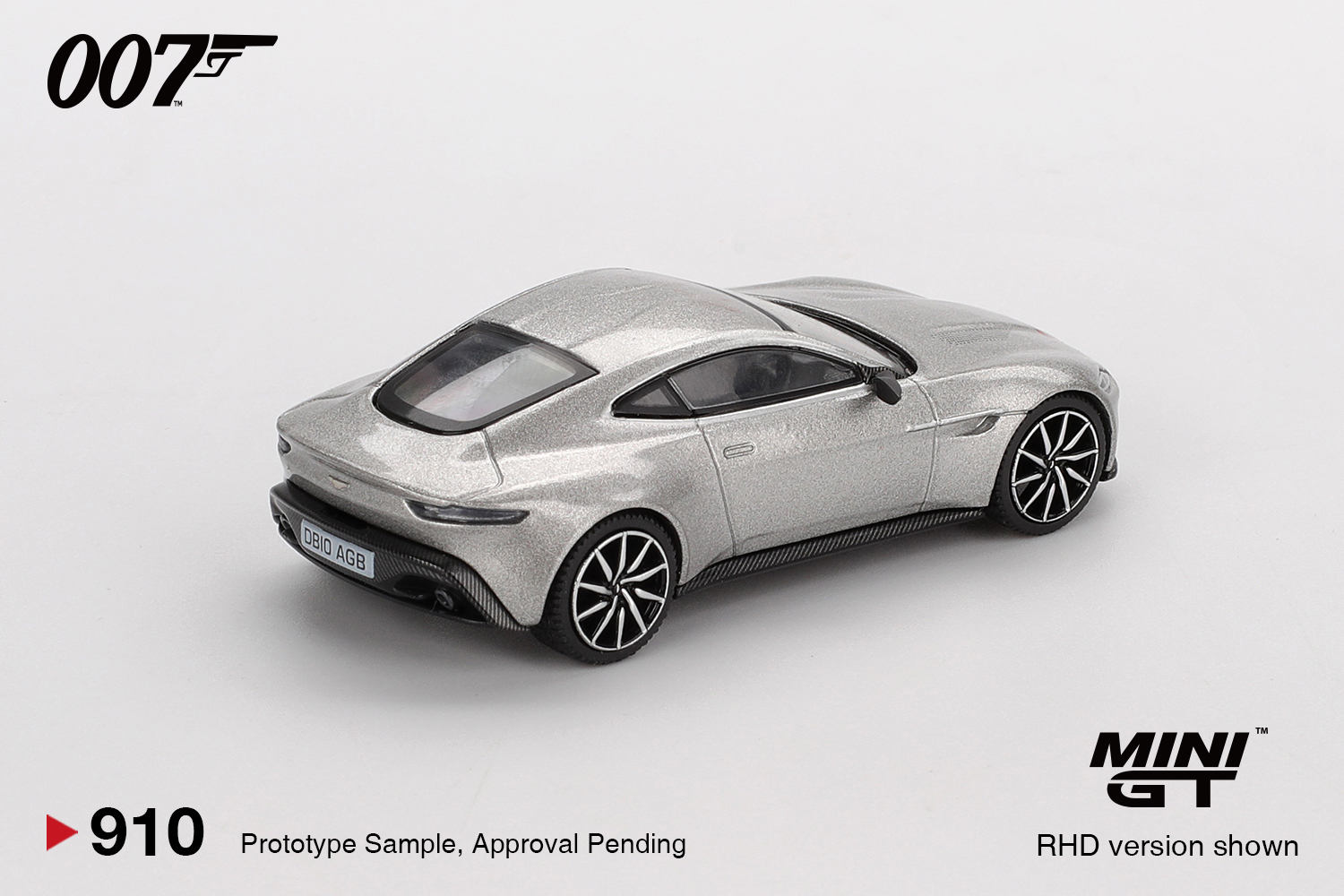 MINIGT 1/64 Aston Martin DB10  - Kids Toys Car avaliação e preço